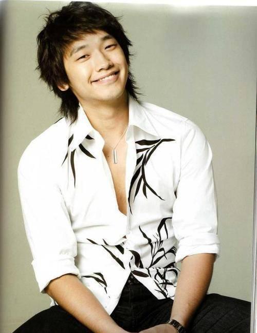 郑智薰背景,从偶像到实力派演员的蜕变之路